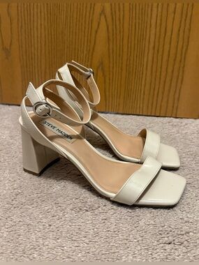Steve Madden Cream Square Toe Block Heels